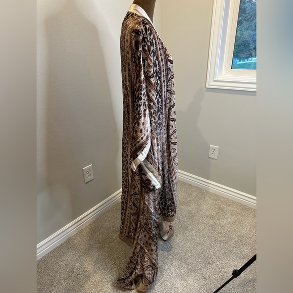 JOYFOLIE Alanis Kimono - Picture 11 of 13